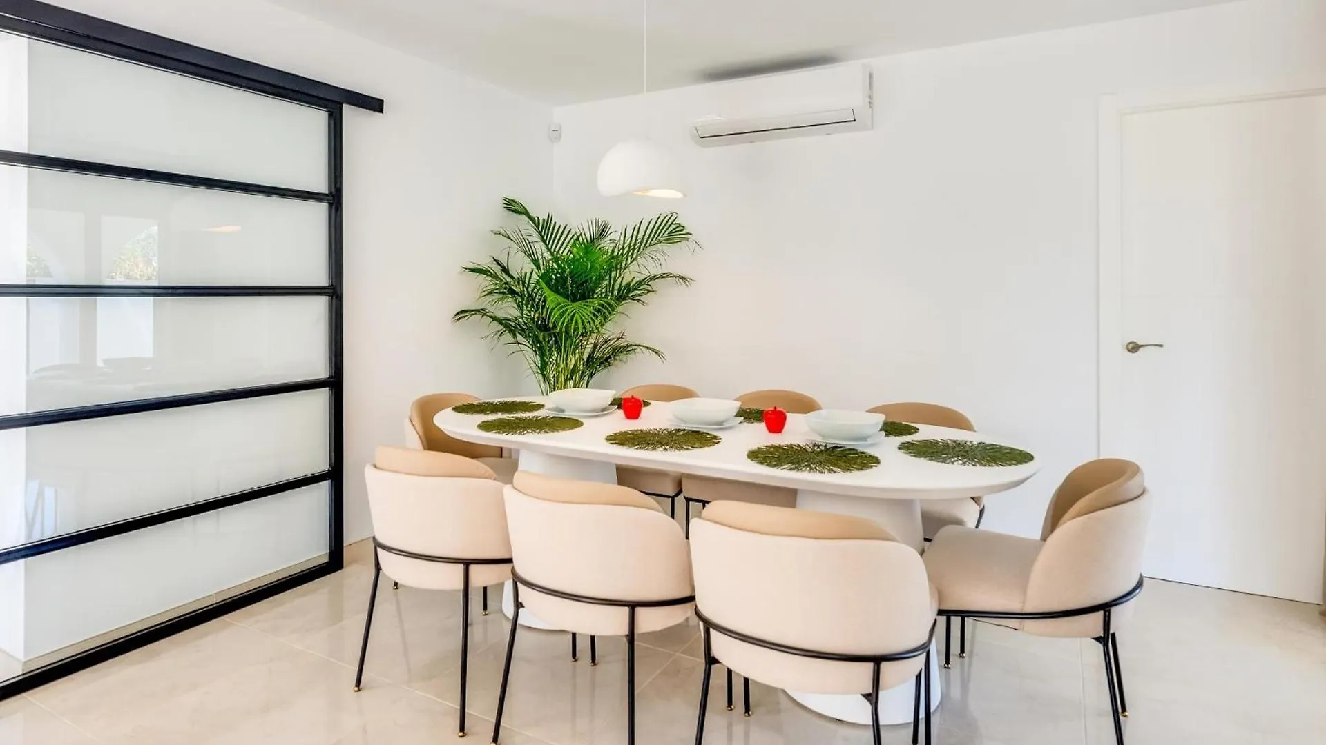 Feriehus Hanami Villa La Palma Estepona